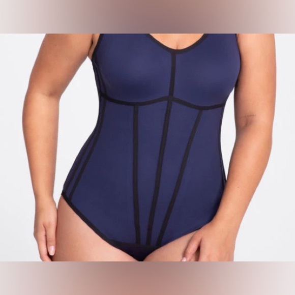 Honeylove Boldness Bodysuit L - Picture 2 of 9